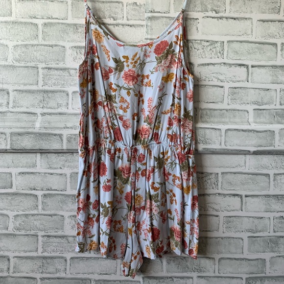 Romper - Picture 2 of 2